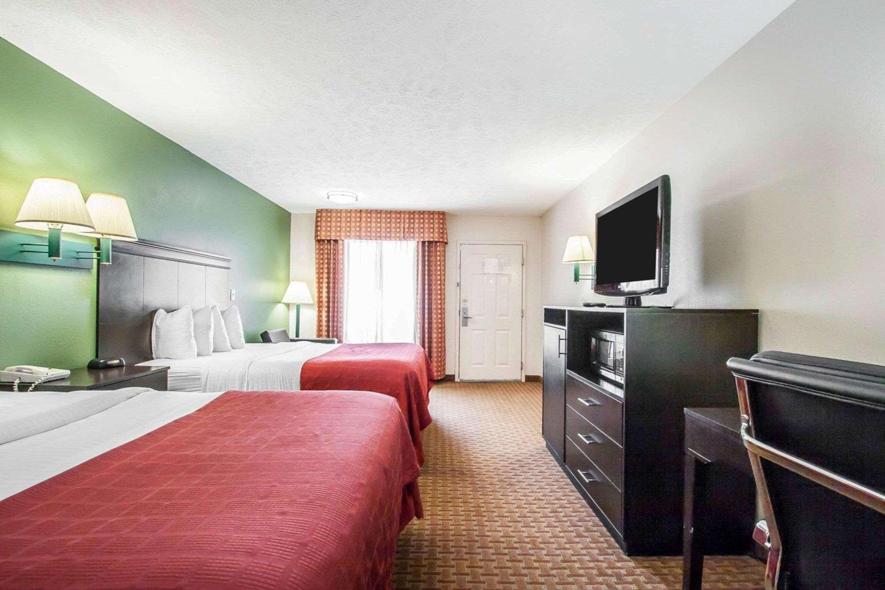 Quality Inn Savannah South Екстериор снимка