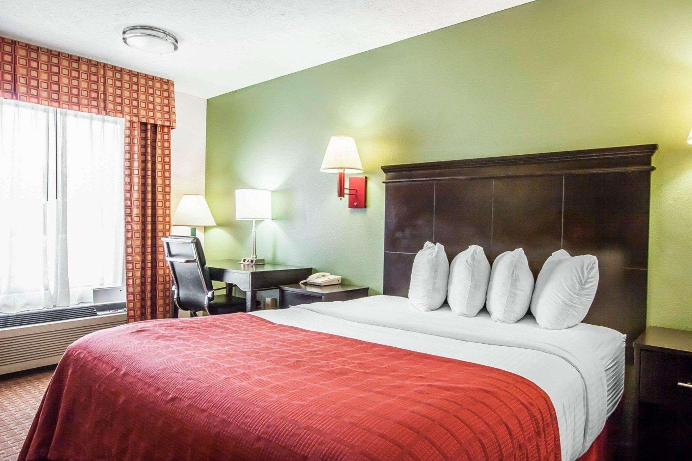 Quality Inn Savannah South Екстериор снимка