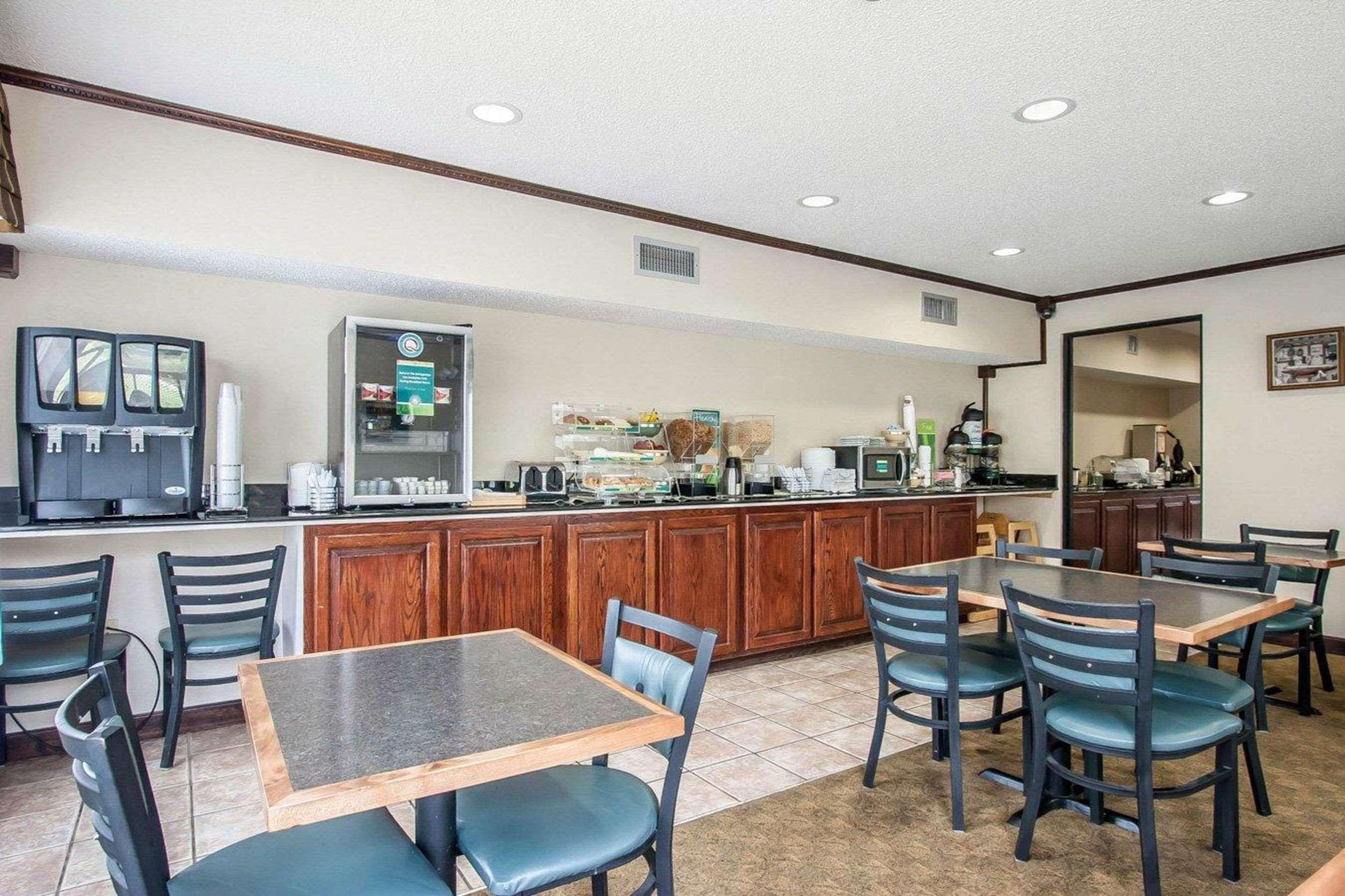Quality Inn Savannah South Екстериор снимка
