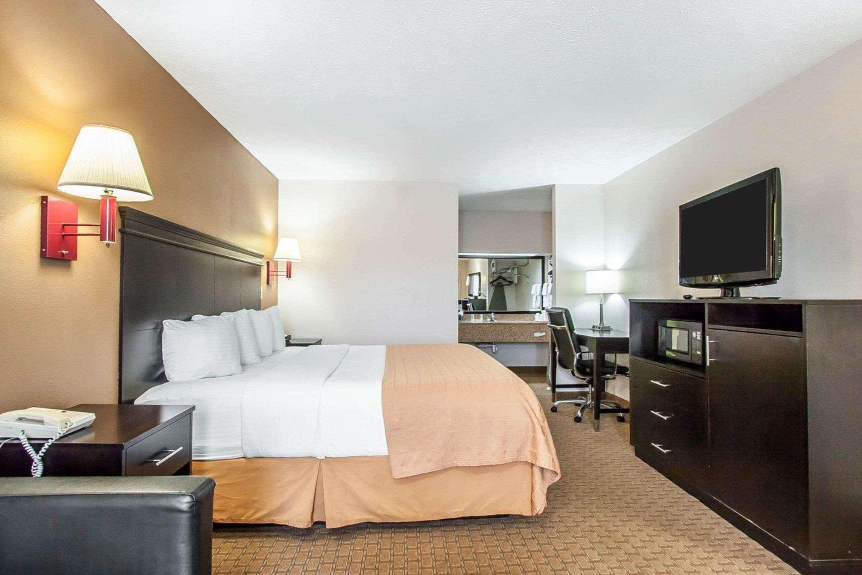 Quality Inn Savannah South Екстериор снимка