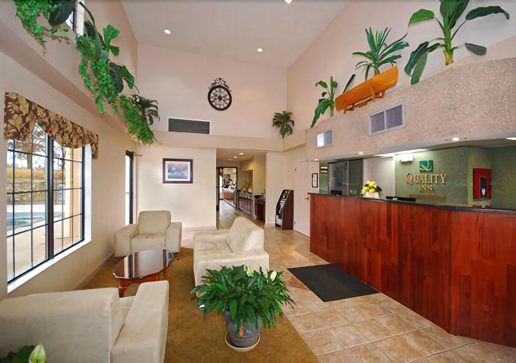 Quality Inn Savannah South Екстериор снимка