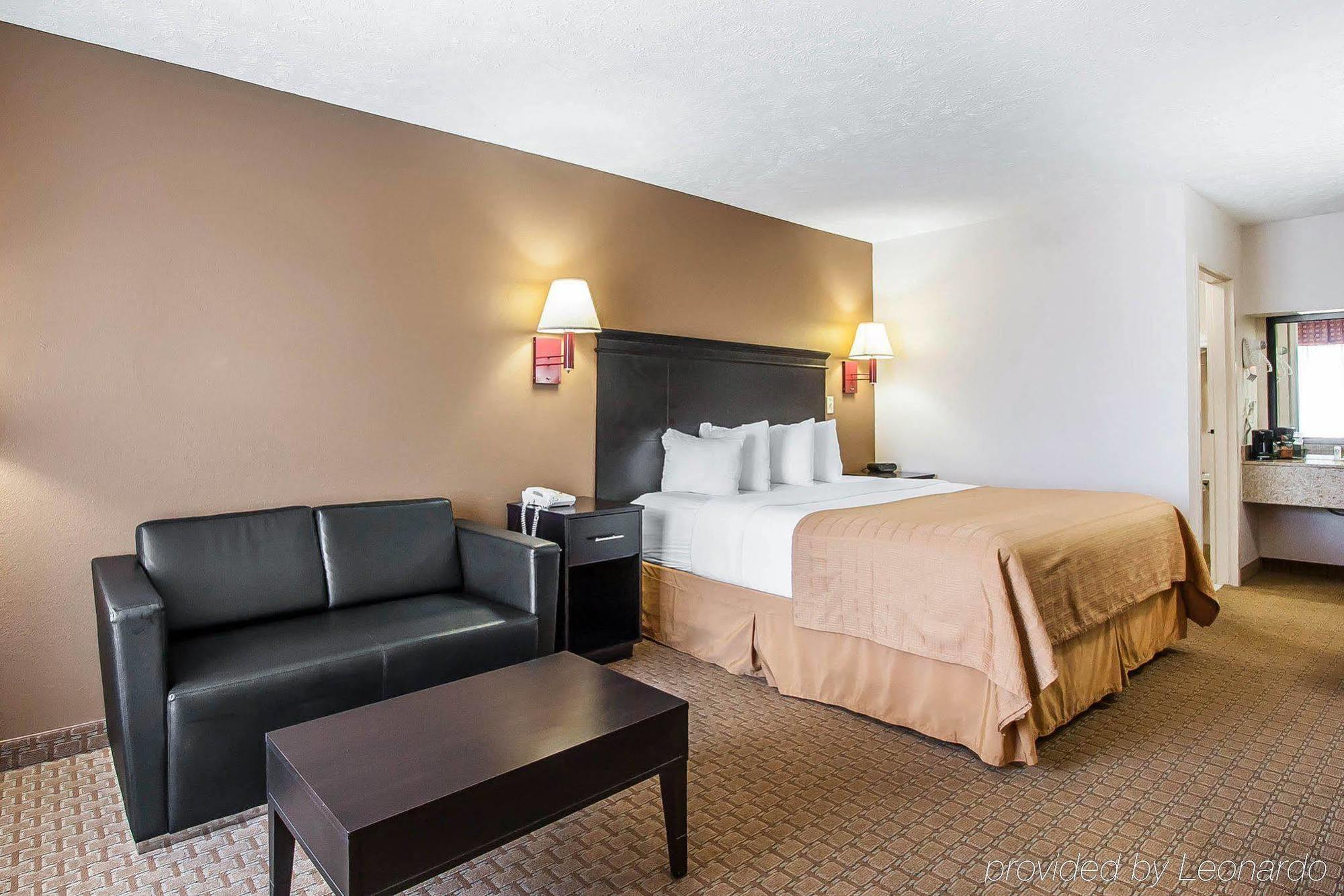Quality Inn Savannah South Екстериор снимка